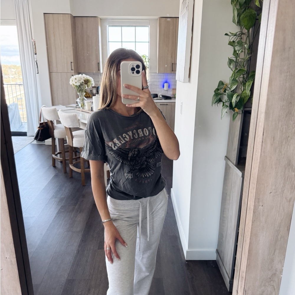 Ardene Gray Graphic Tee with Eagle Design (Size Small)